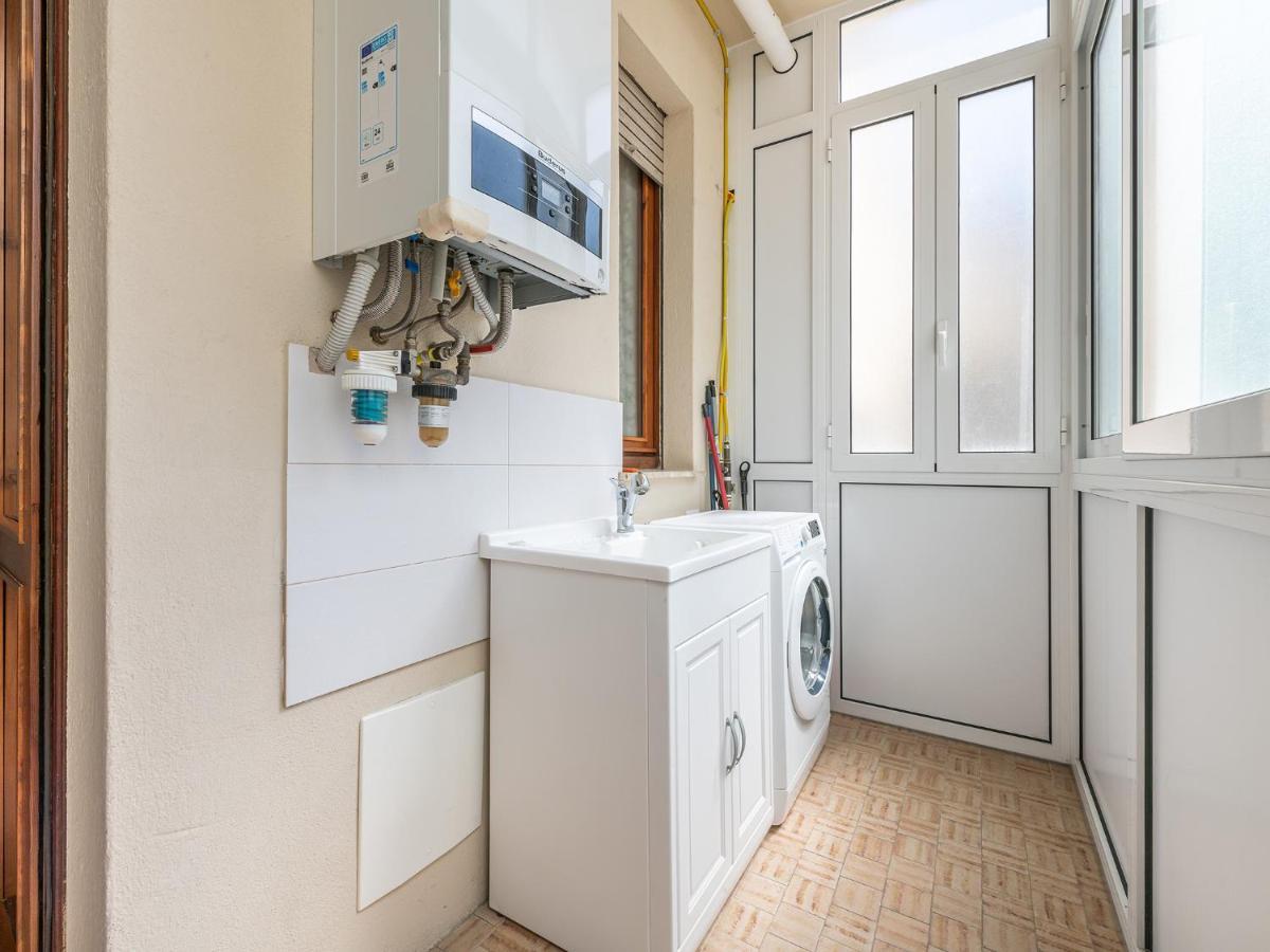 Apartment On Shopping Street Cagliari Exterior foto